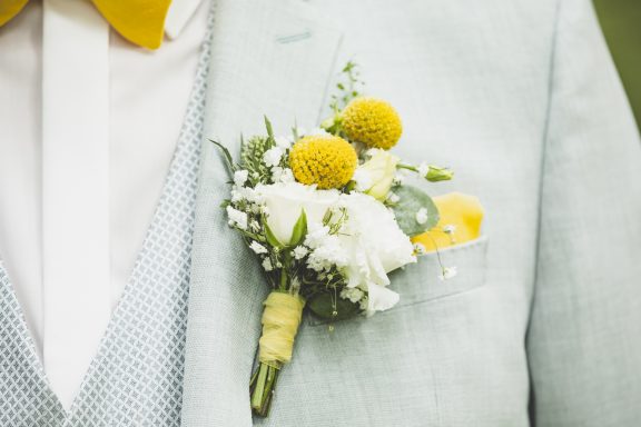 Anstecker für Ihn in gelb